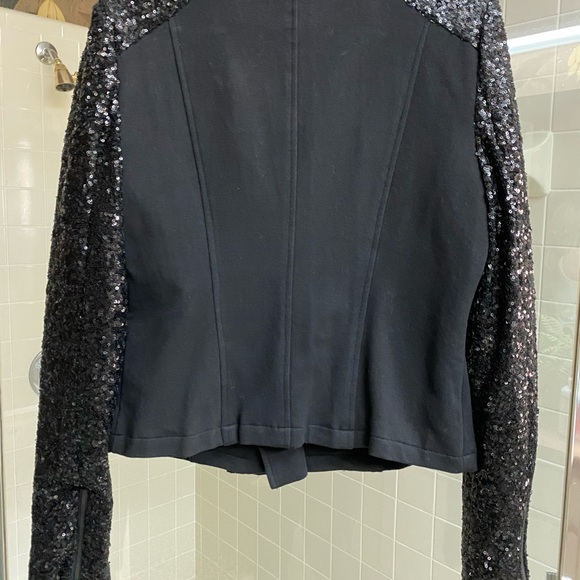 NWOT 2b Bebe sequin jacket - Picture 2 of 5